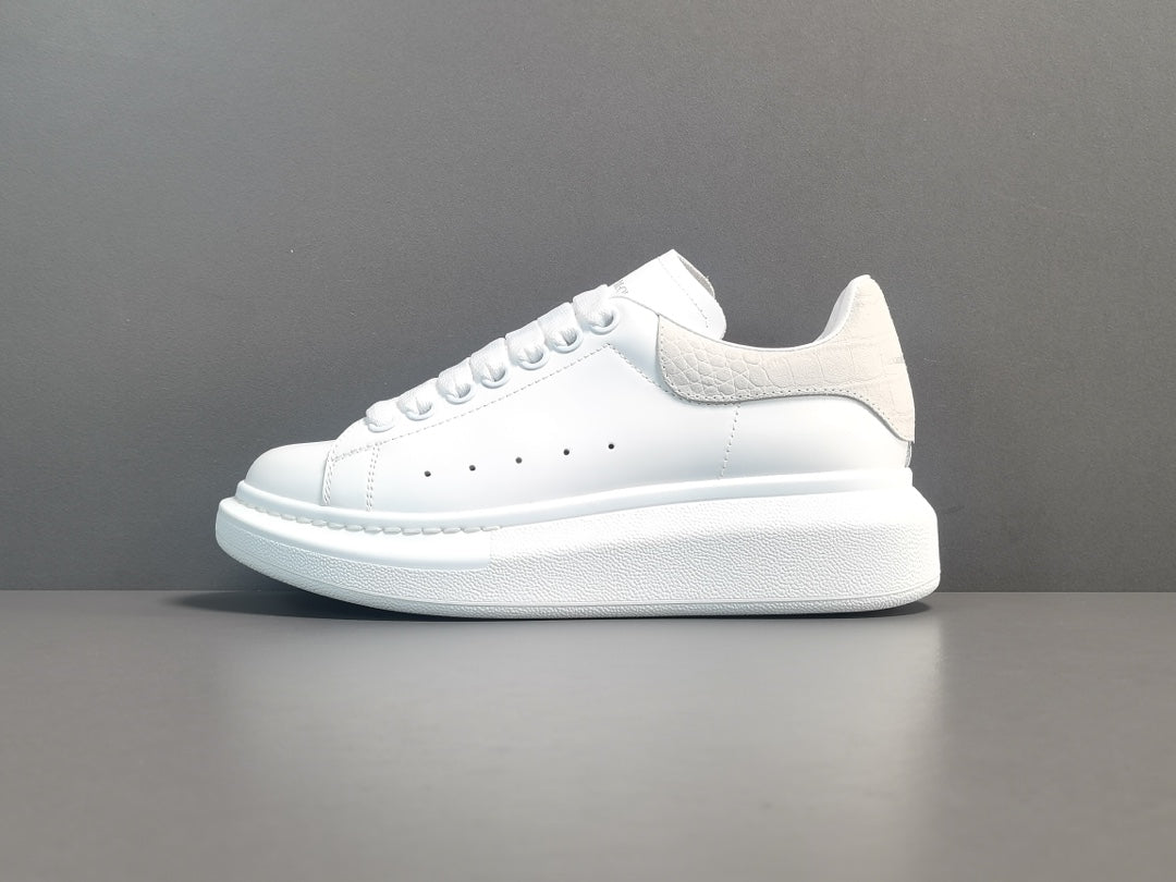 ALEXANDER MCQUEEN SNEAKERS x WHITE VANILLA - Sin Sity Reps