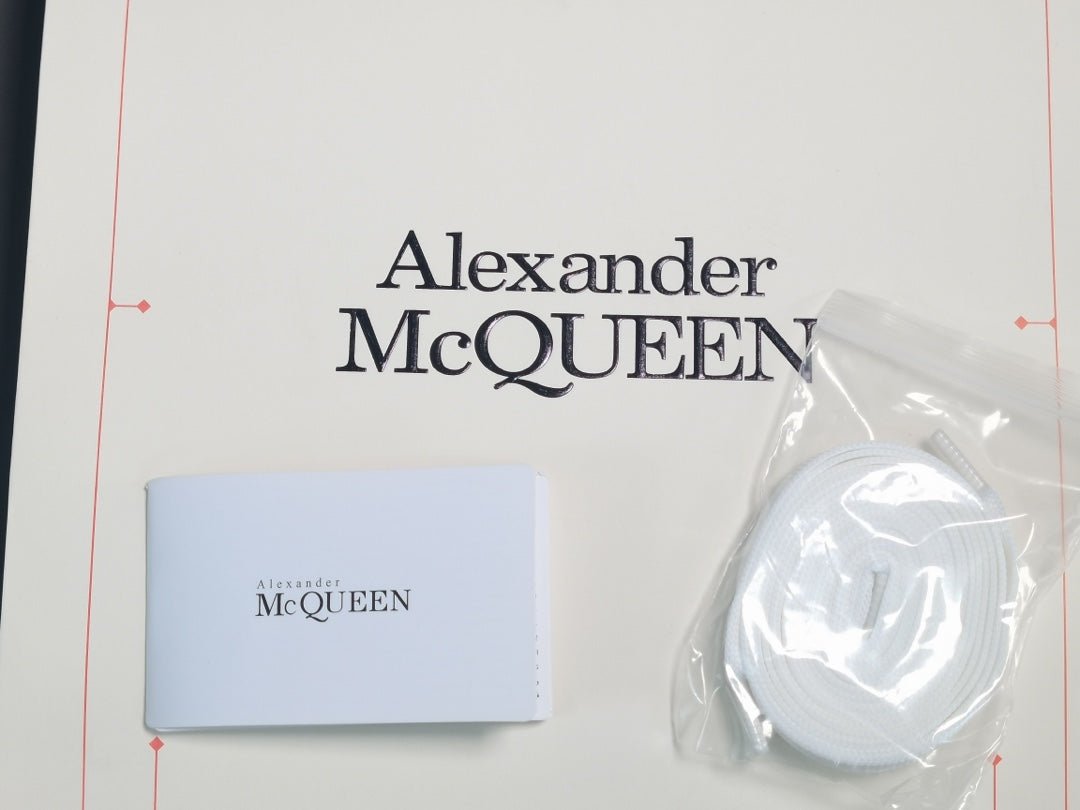 ALEXANDER MCQUEEN SNEAKERS x WHITE VANILLA - Sin Sity Reps