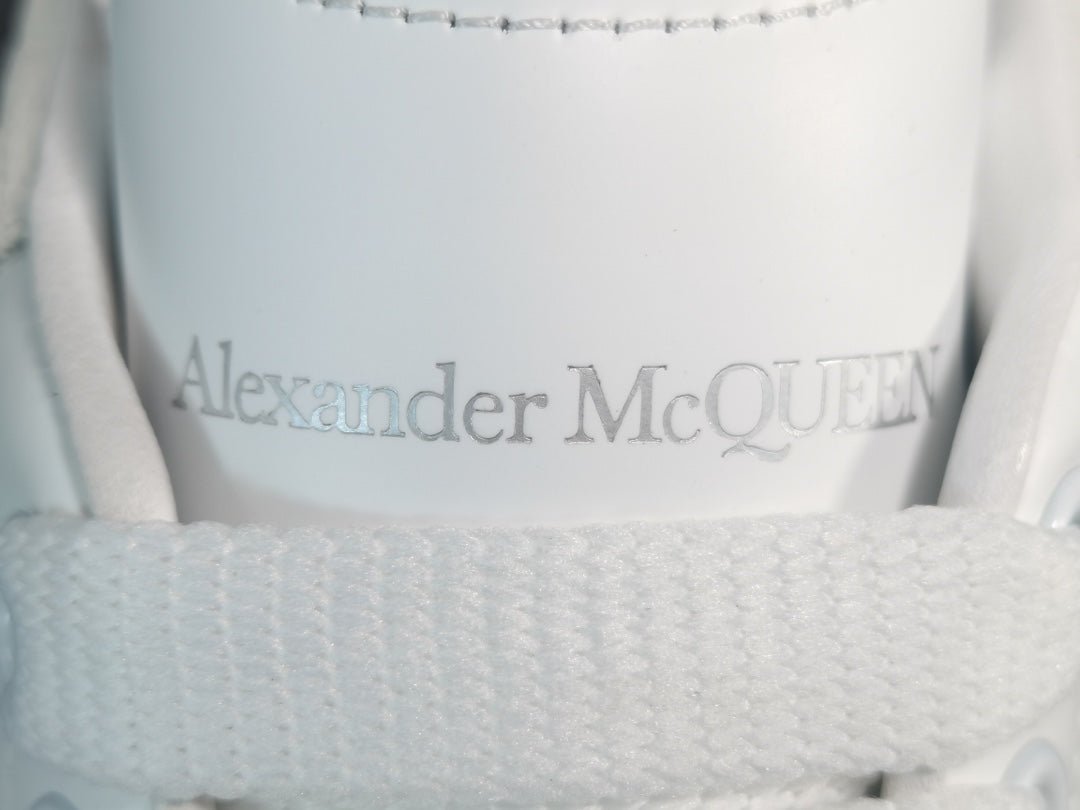 ALEXANDER MCQUEEN SNEAKERS x WHITE VANILLA - Sin Sity Reps