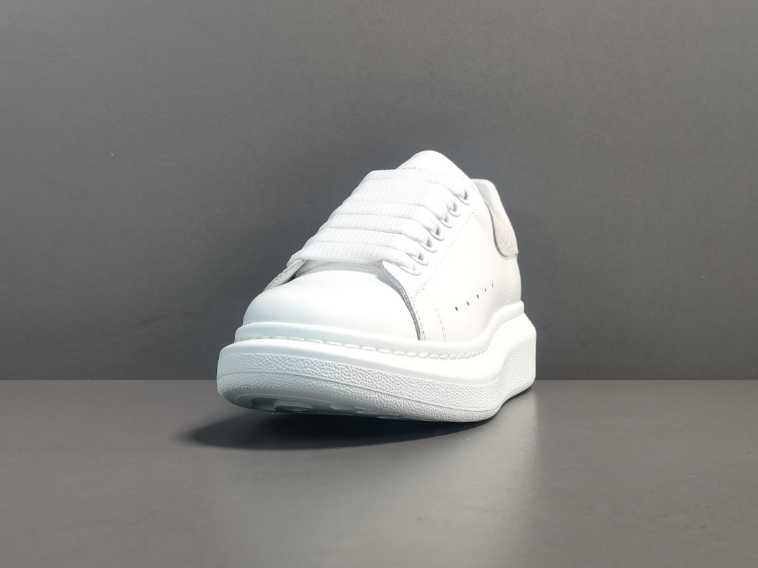 ALEXANDER MCQUEEN SNEAKERS x WHITE VANILLA - Sin Sity Reps