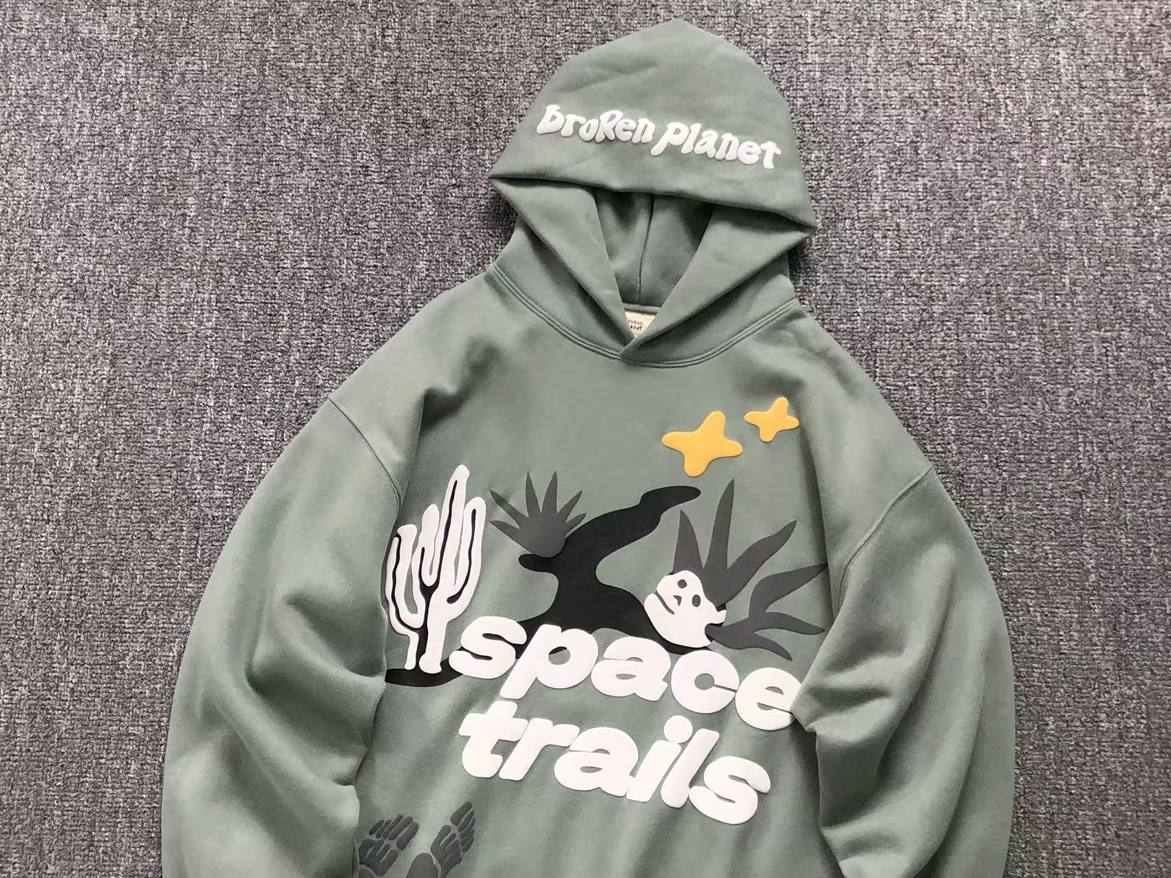 BROKEN PLANET SPACE TRAILS HOODIE OLIVE - Sin Sity Reps