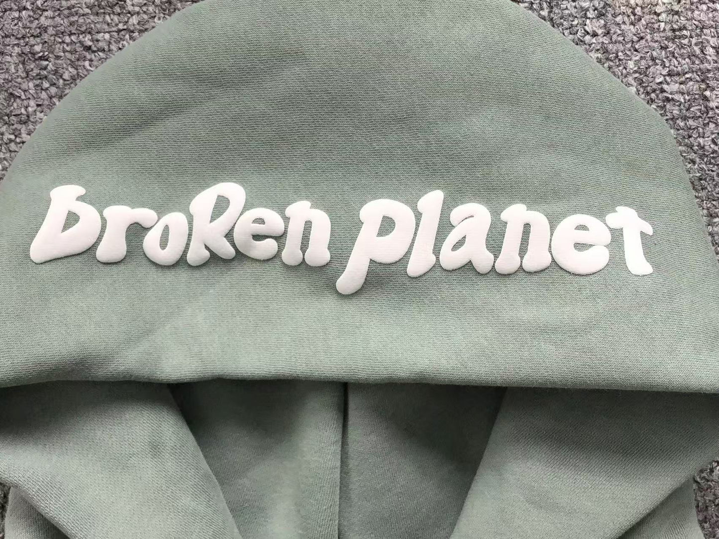 BROKEN PLANET SPACE TRAILS HOODIE OLIVE - Sin Sity Reps