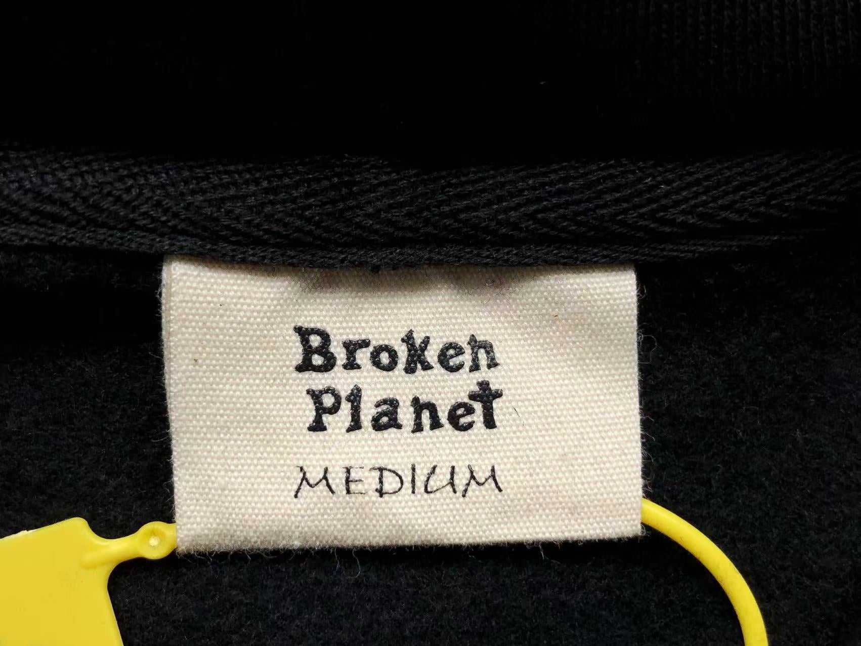 BROKEN PLANET TRUE LOVE IS HARD TO FIND HOODIE BLACK - Sin Sity Reps