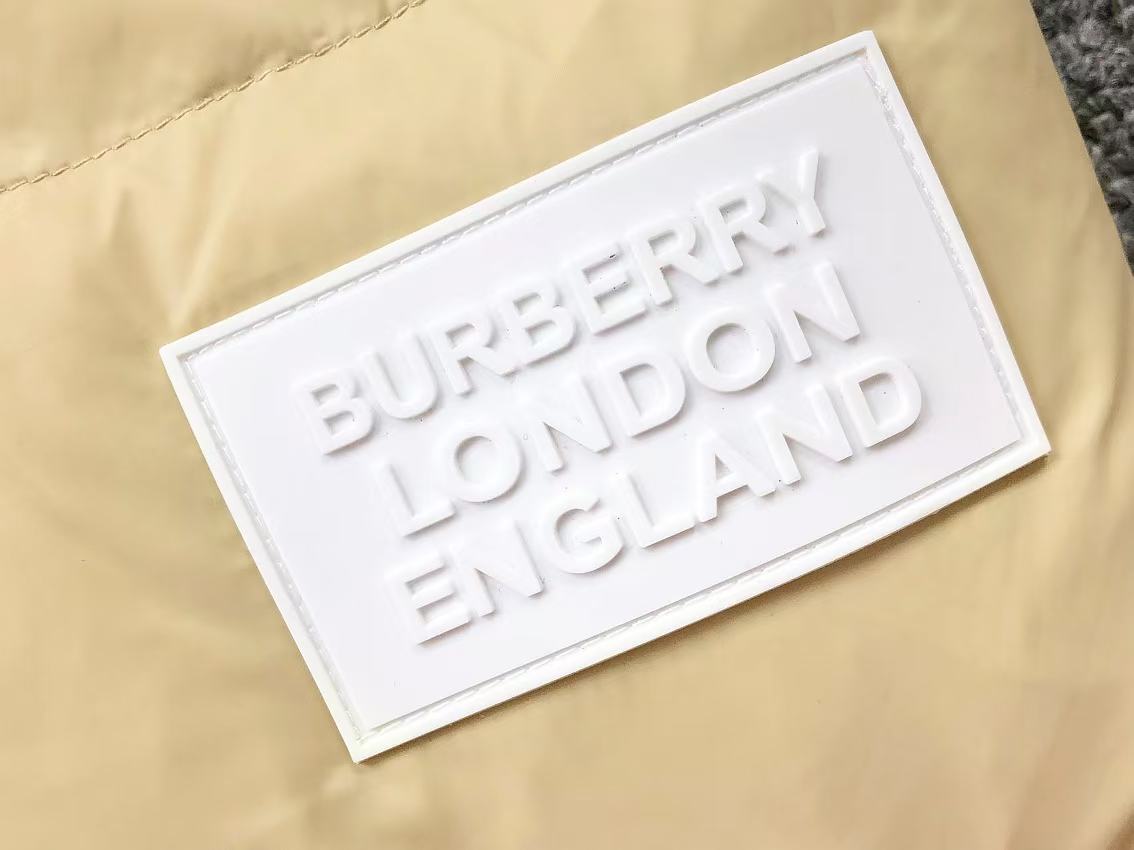 BURBERRY DETACHABLE SLEEVE WINTER JACKET BEIGE - Sin Sity Reps