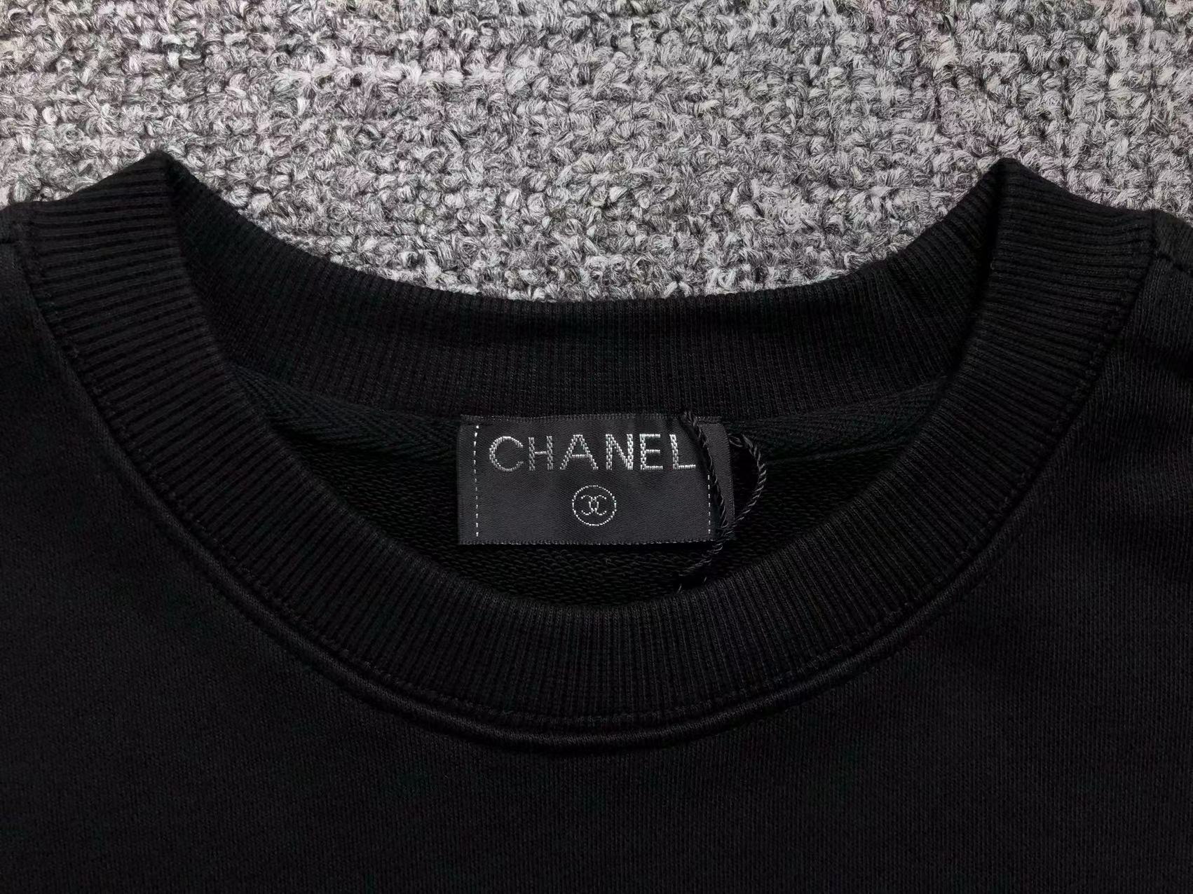 CHANEL CC LOGO SWEATSHIRT BLACK - Sin Sity Reps