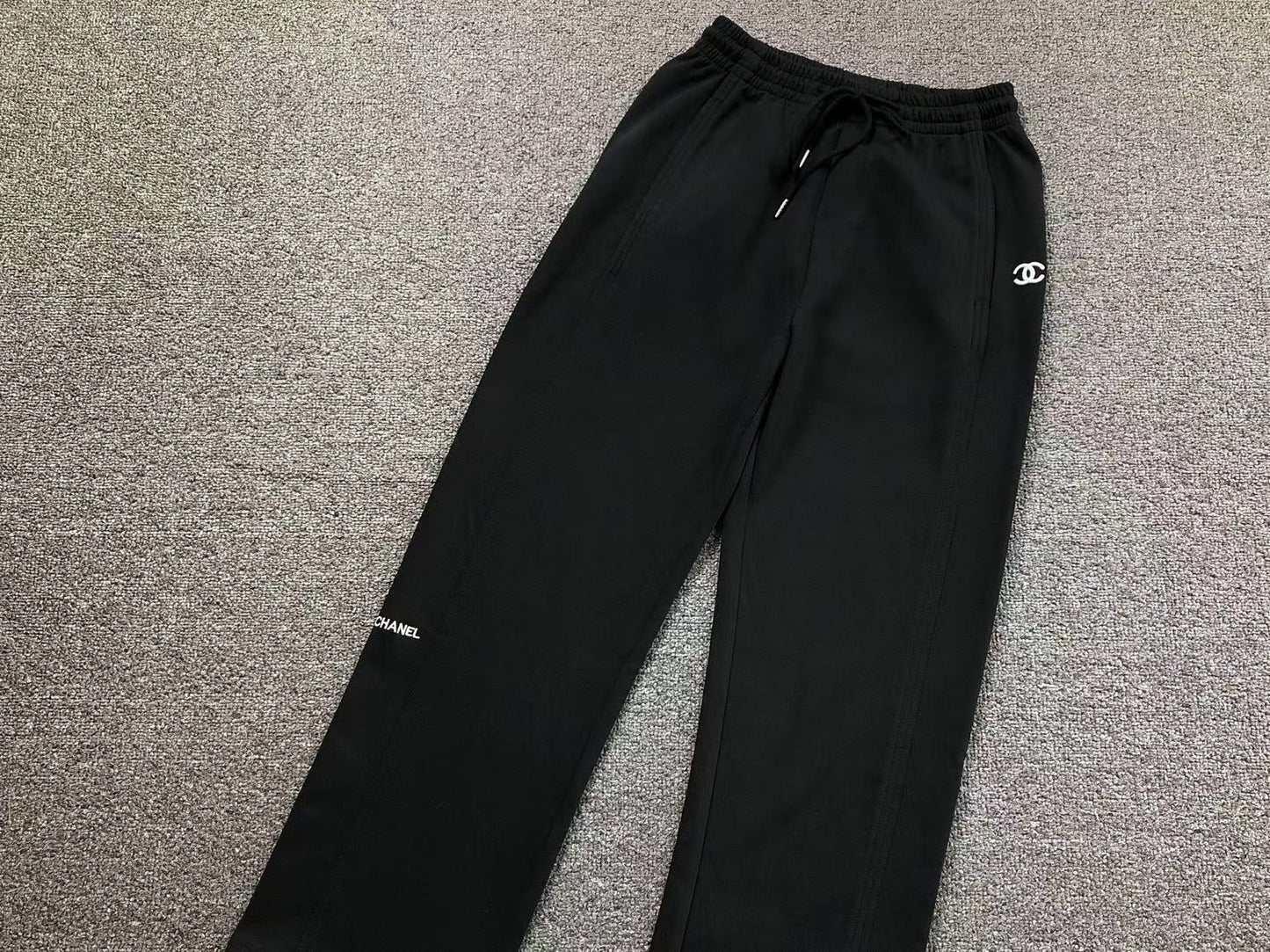 CHANEL SWEATPANTS BLACK - Sin Sity Reps