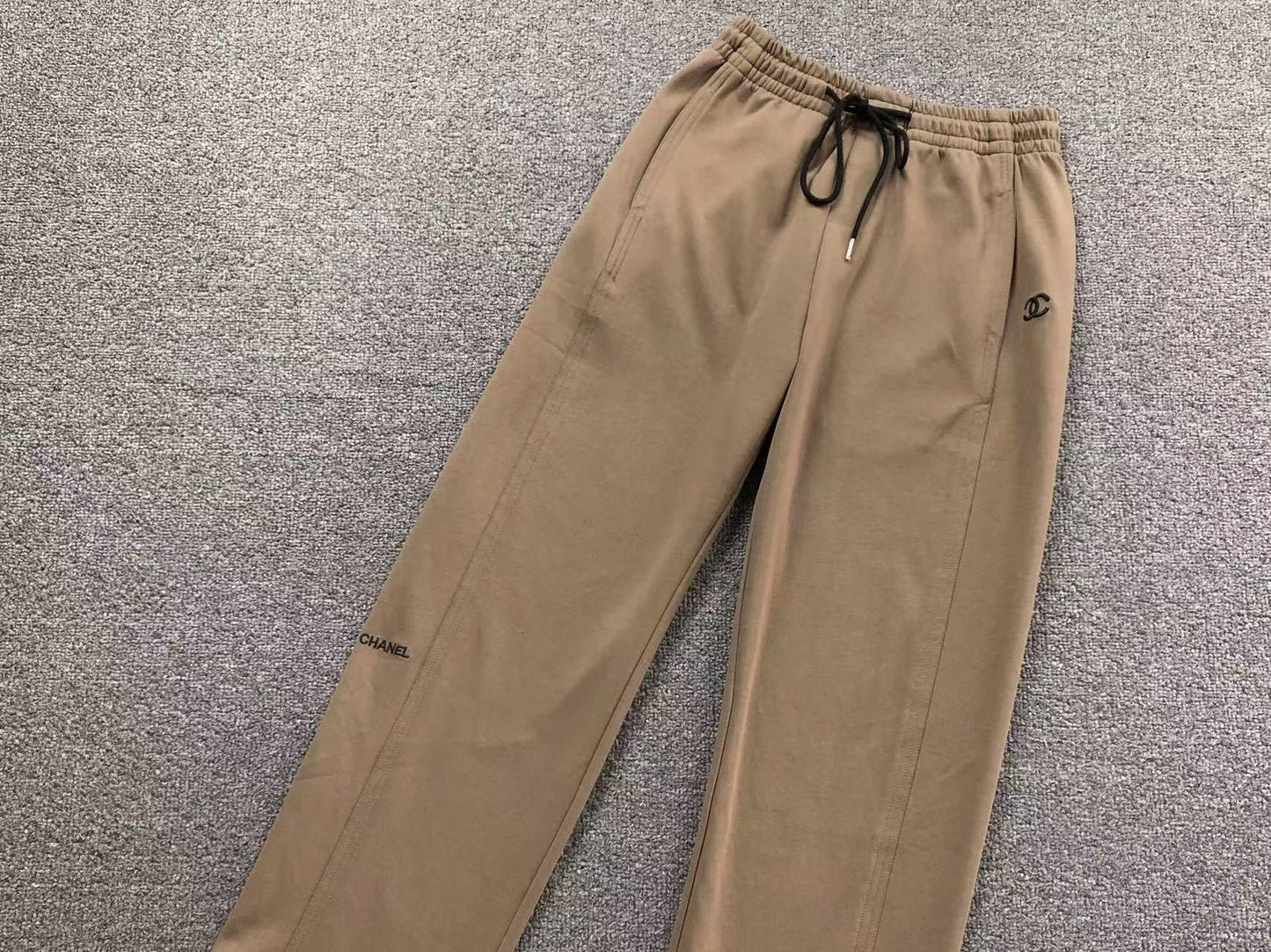 CHANEL SWEATPANTS BROWN - Sin Sity Reps