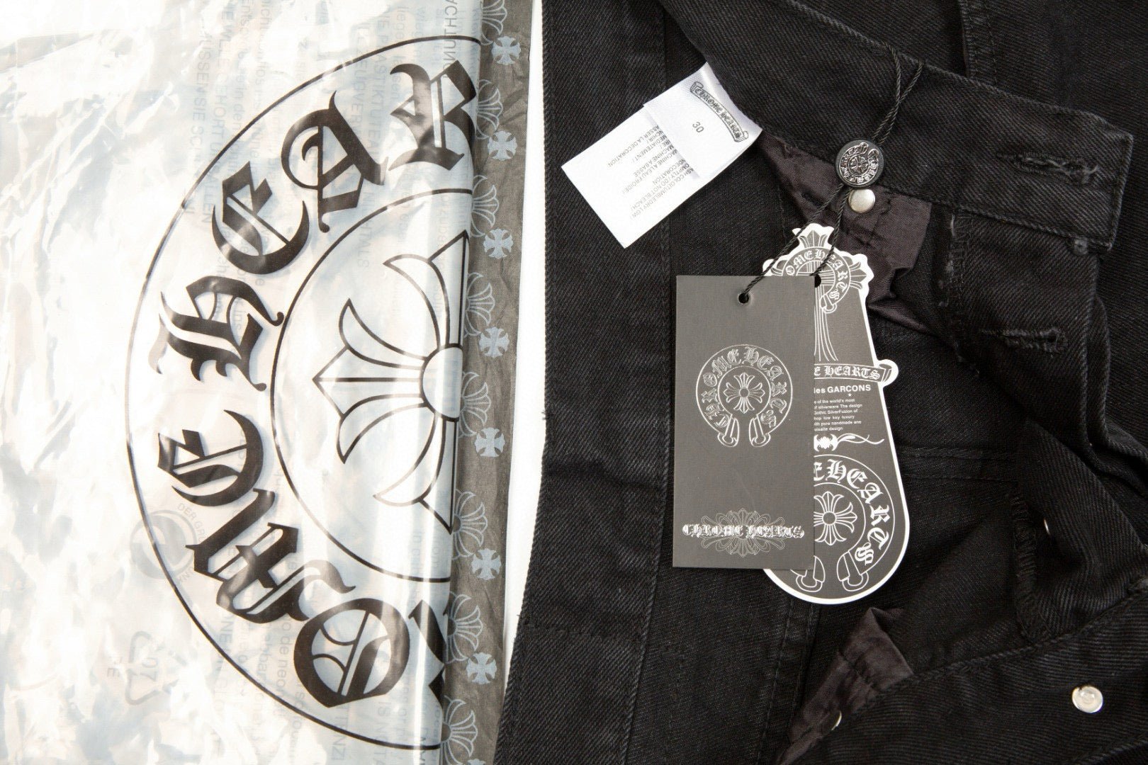 CHROME HEARTS BLACK CROSS PATCH JEANS BLACK - Sin Sity Reps