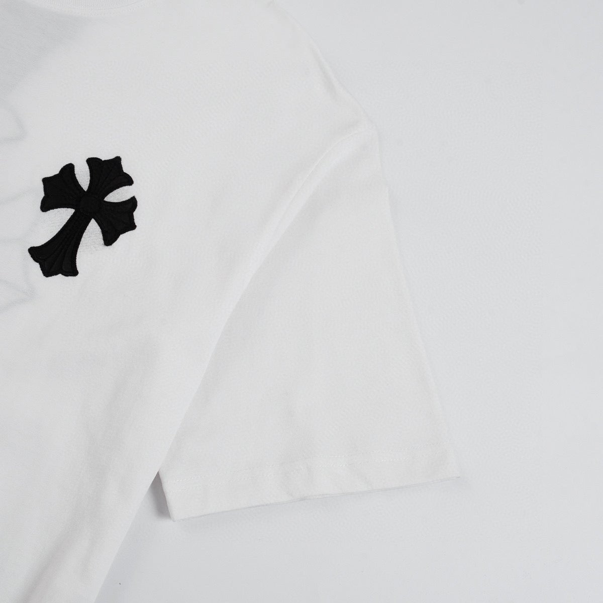 CHROME HEARTS BLACK CROSS T - SHIRT WHITE - Sin Sity Reps