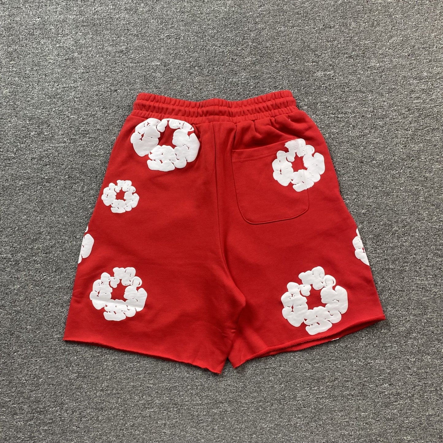 DENIM TEARS COTTON WREATH SHORTS RED - Sin Sity Reps