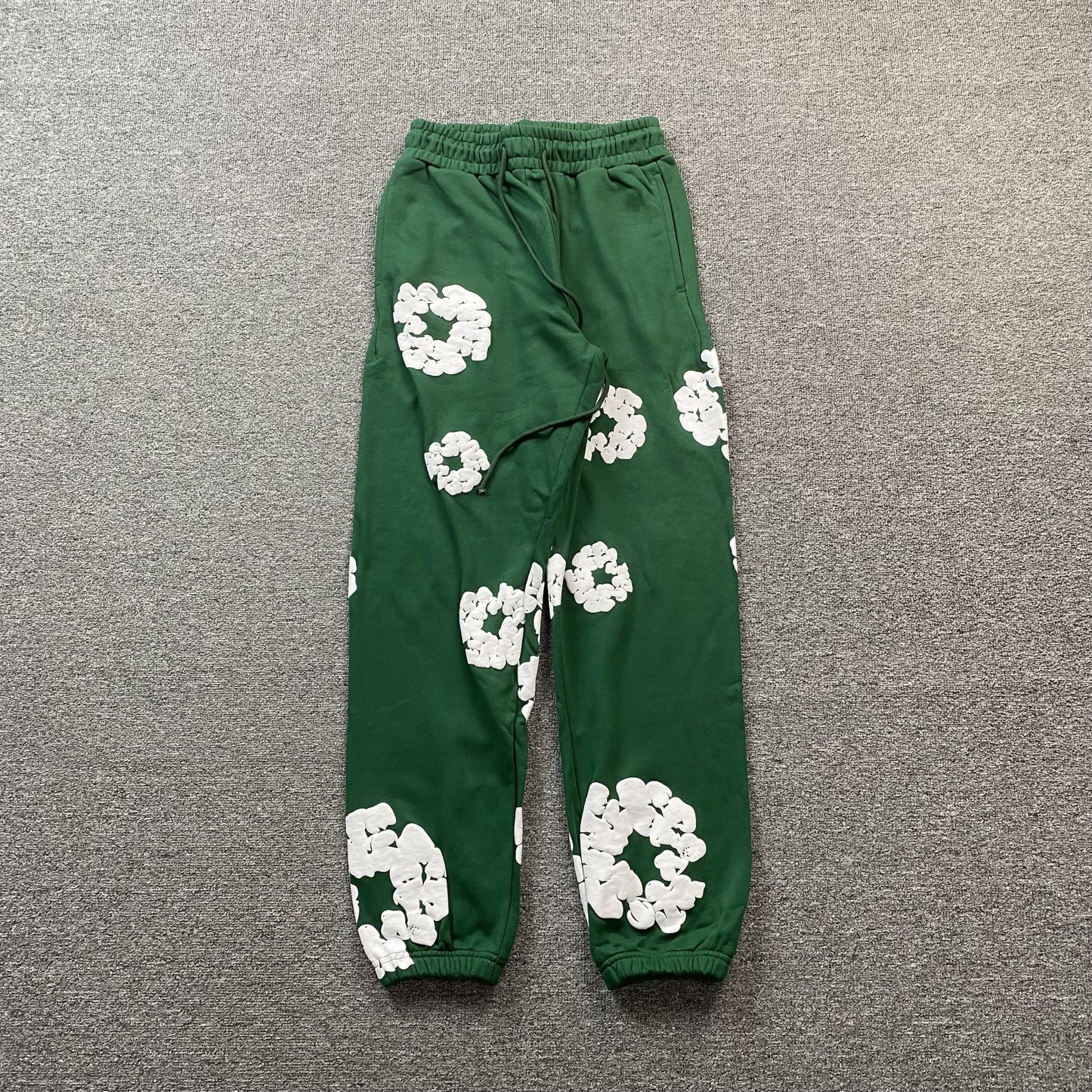 DENIM TEARS COTTON WREATH SWEATPANTS DARK GREEN - Sin Sity Reps