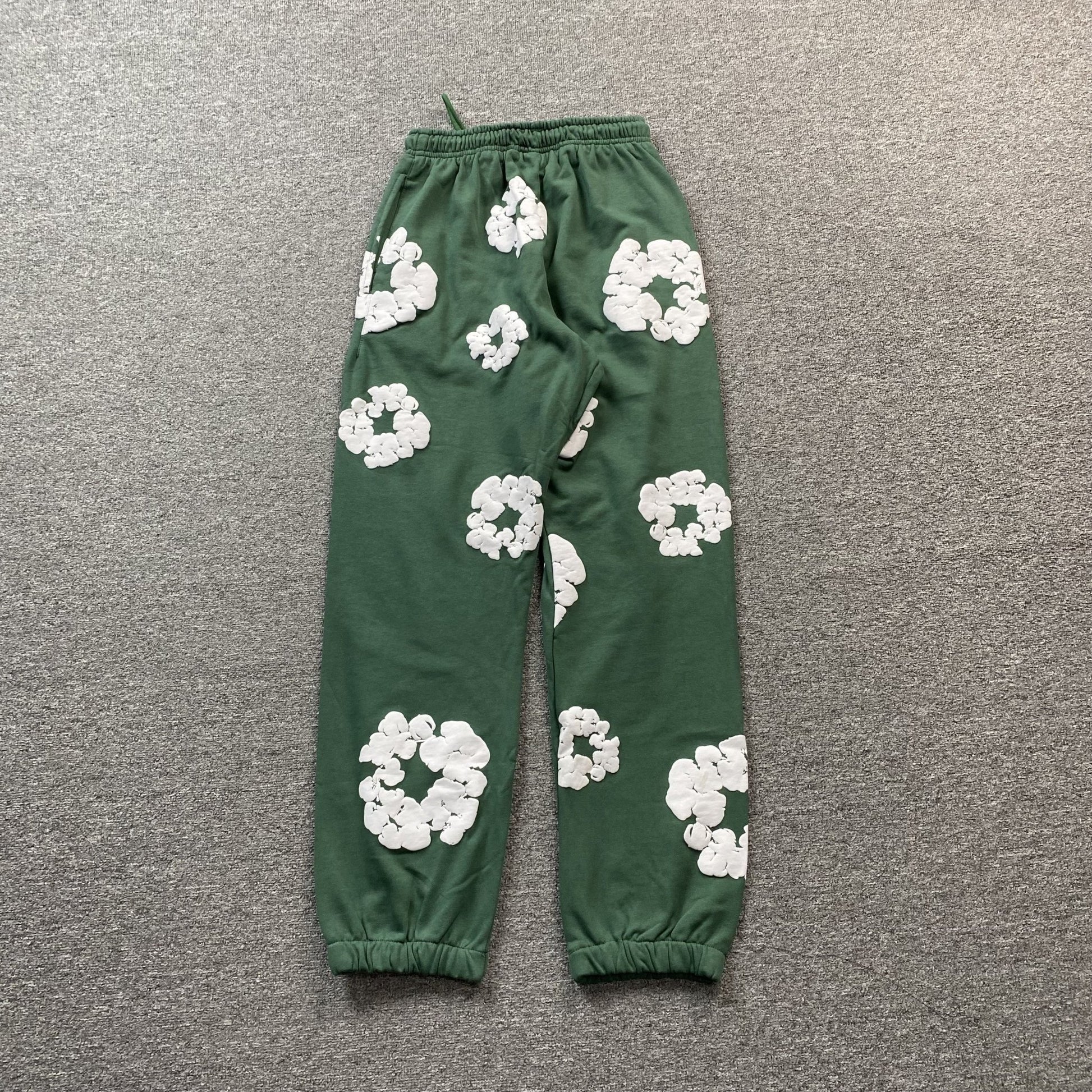 DENIM TEARS COTTON WREATH SWEATPANTS GREEN - Sin Sity Reps