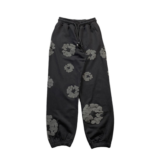 DENIM TEARS COTTON WREATH SWEATPANTS MONOCHROME BLACK - Sin Sity Reps