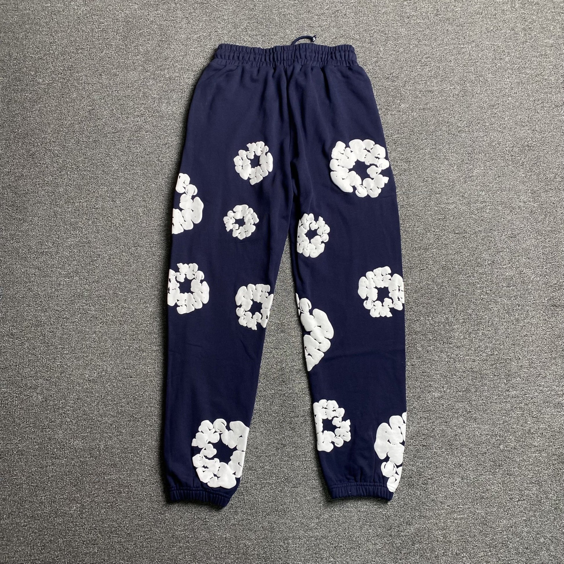 DENIM TEARS COTTON WREATH SWEATPANTS NAVY - Sin Sity Reps