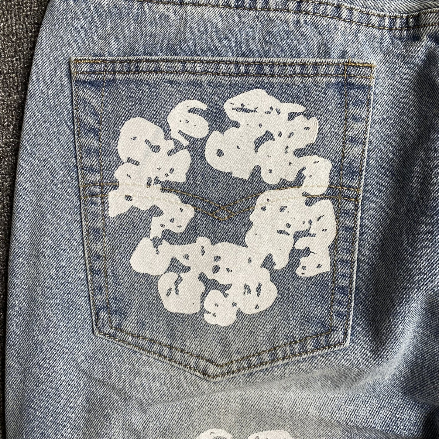 DENIM TEARS x LEVI'S COTTON WREATH JEANS LIGHT WASH - Sin Sity Reps