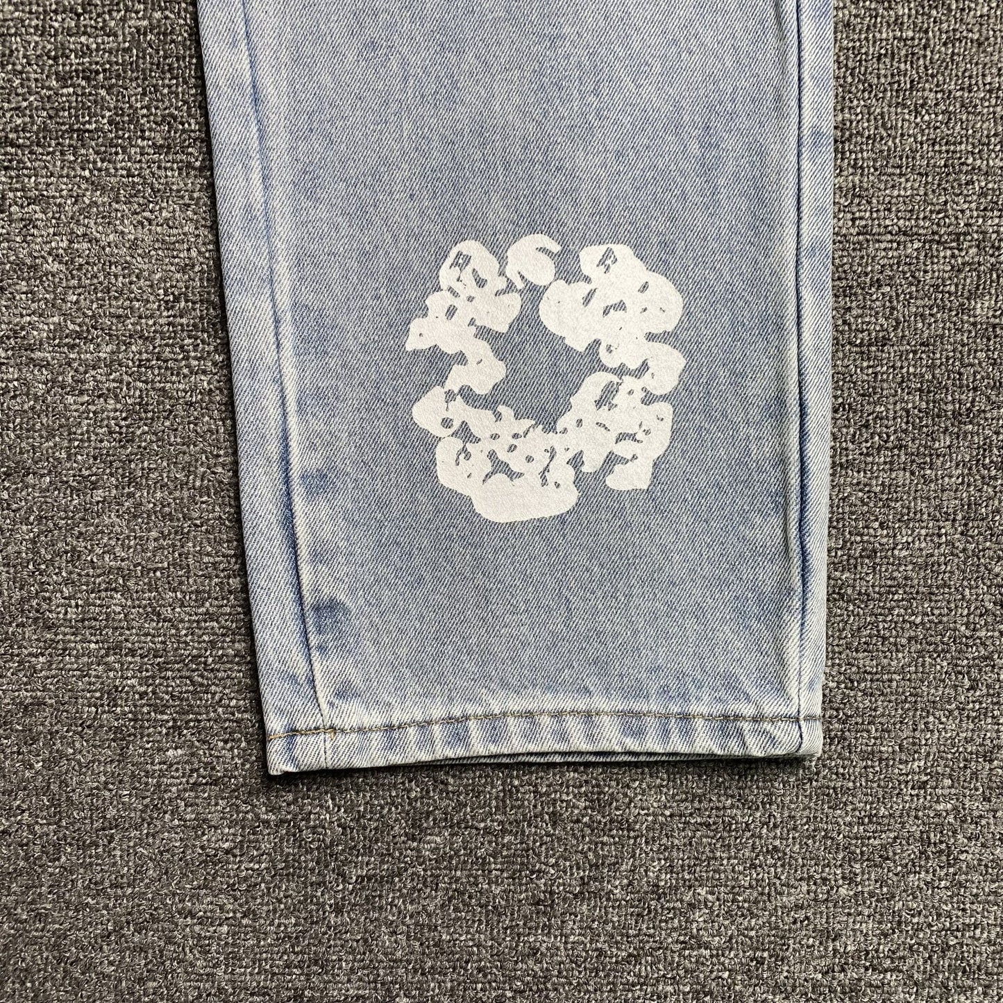 DENIM TEARS x LEVI'S COTTON WREATH JEANS LIGHT WASH - Sin Sity Reps