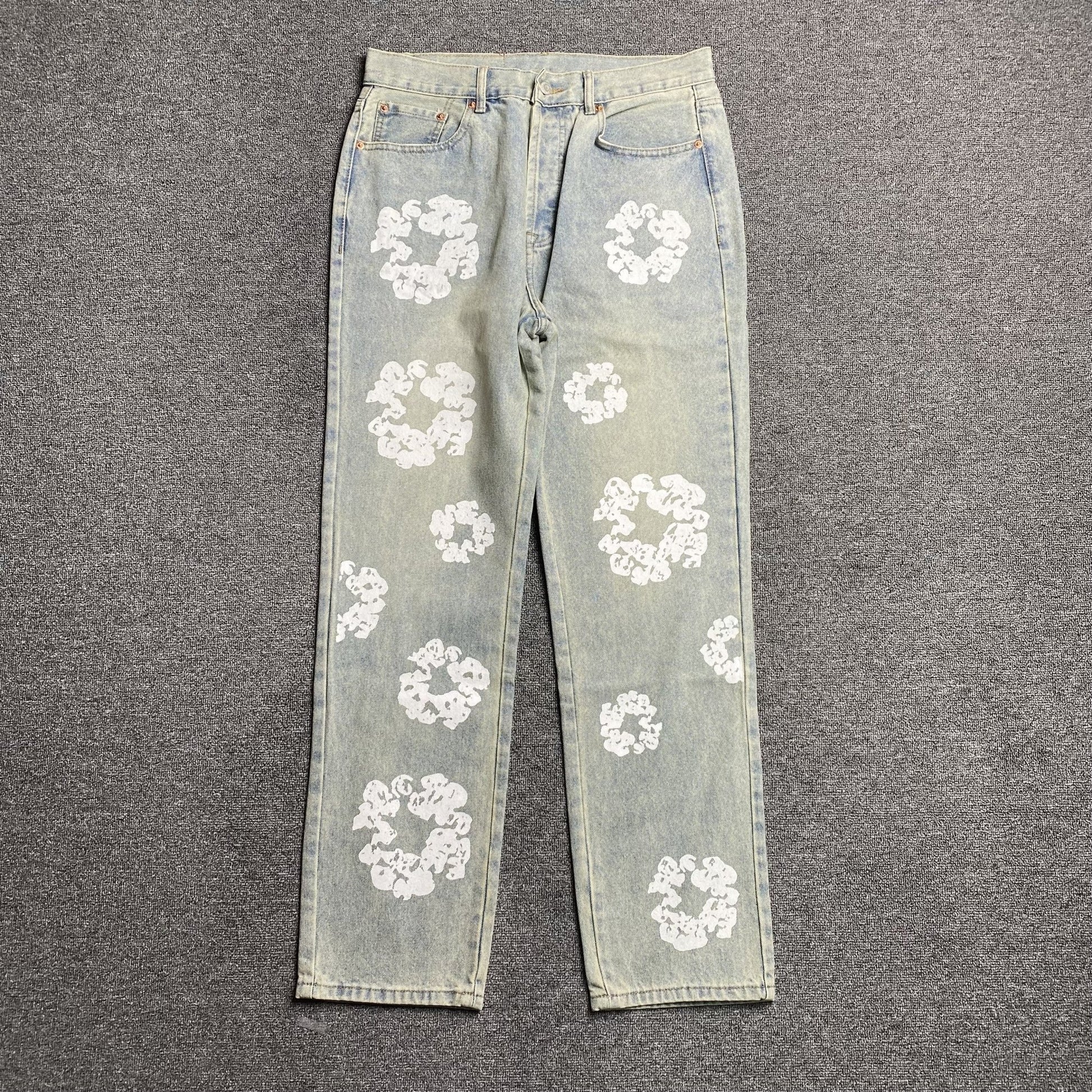 DENIM TEARS x LEVI'S DIRTY WASH WREATH JEANS LIGHT WASH - Sin Sity Reps