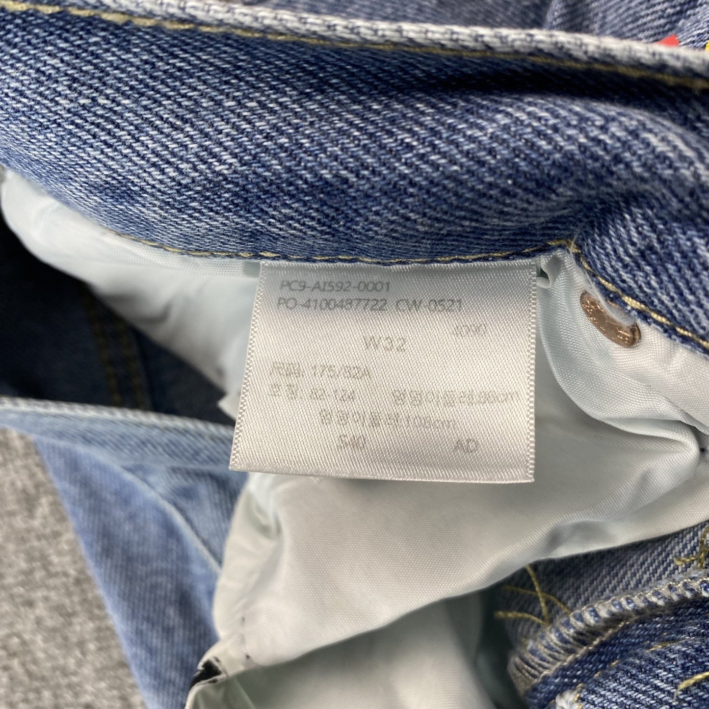 DENIM TEARS x OFFSET JEANS LIGHT WASH - Sin Sity Reps