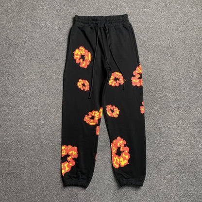 DENIM TEARS x OFFSET WREATH SWEATPANTS BLACK - Sin Sity Reps