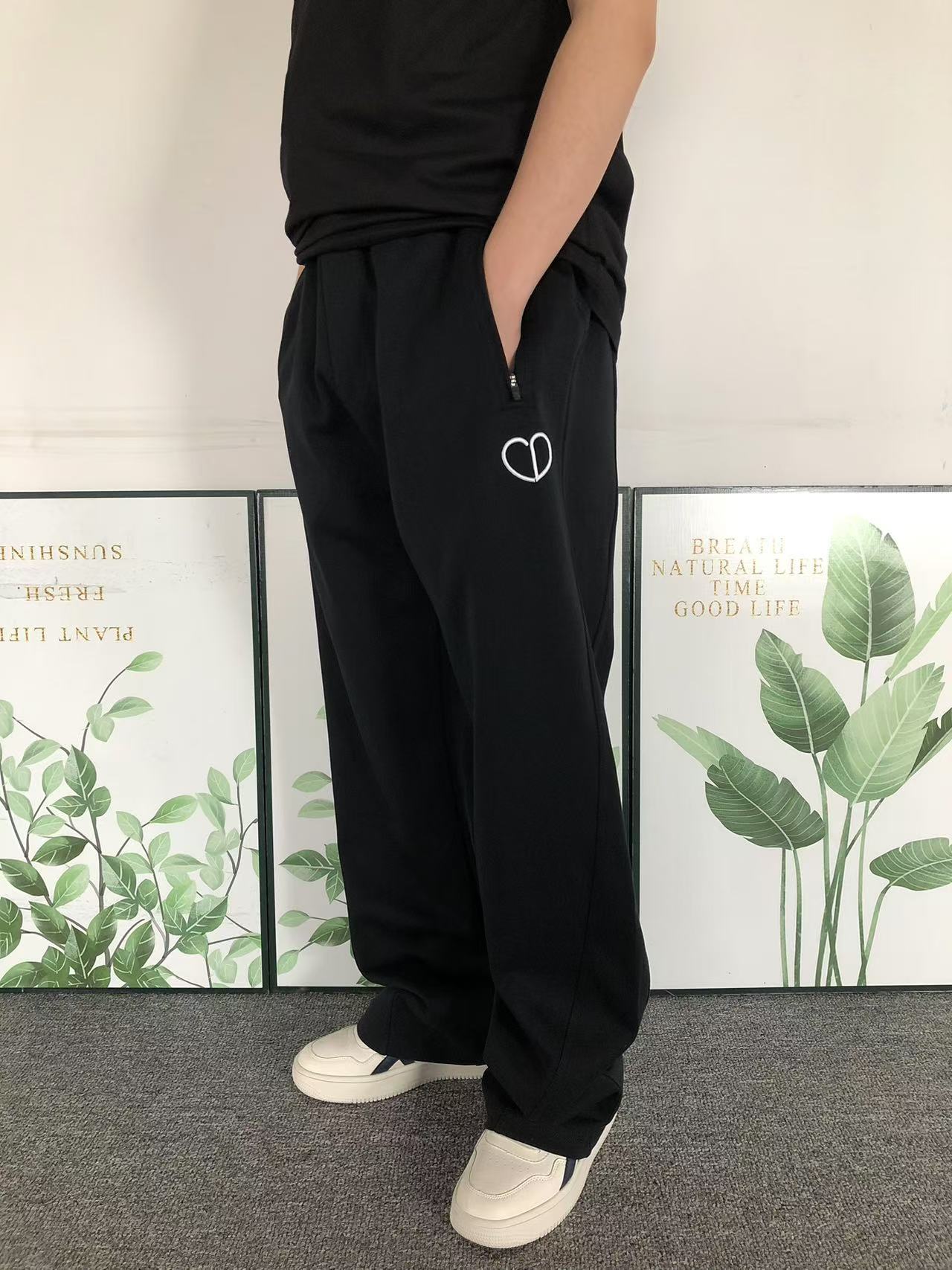 DIOR 1947 SWEATPANTS BLACK - Sin Sity Reps