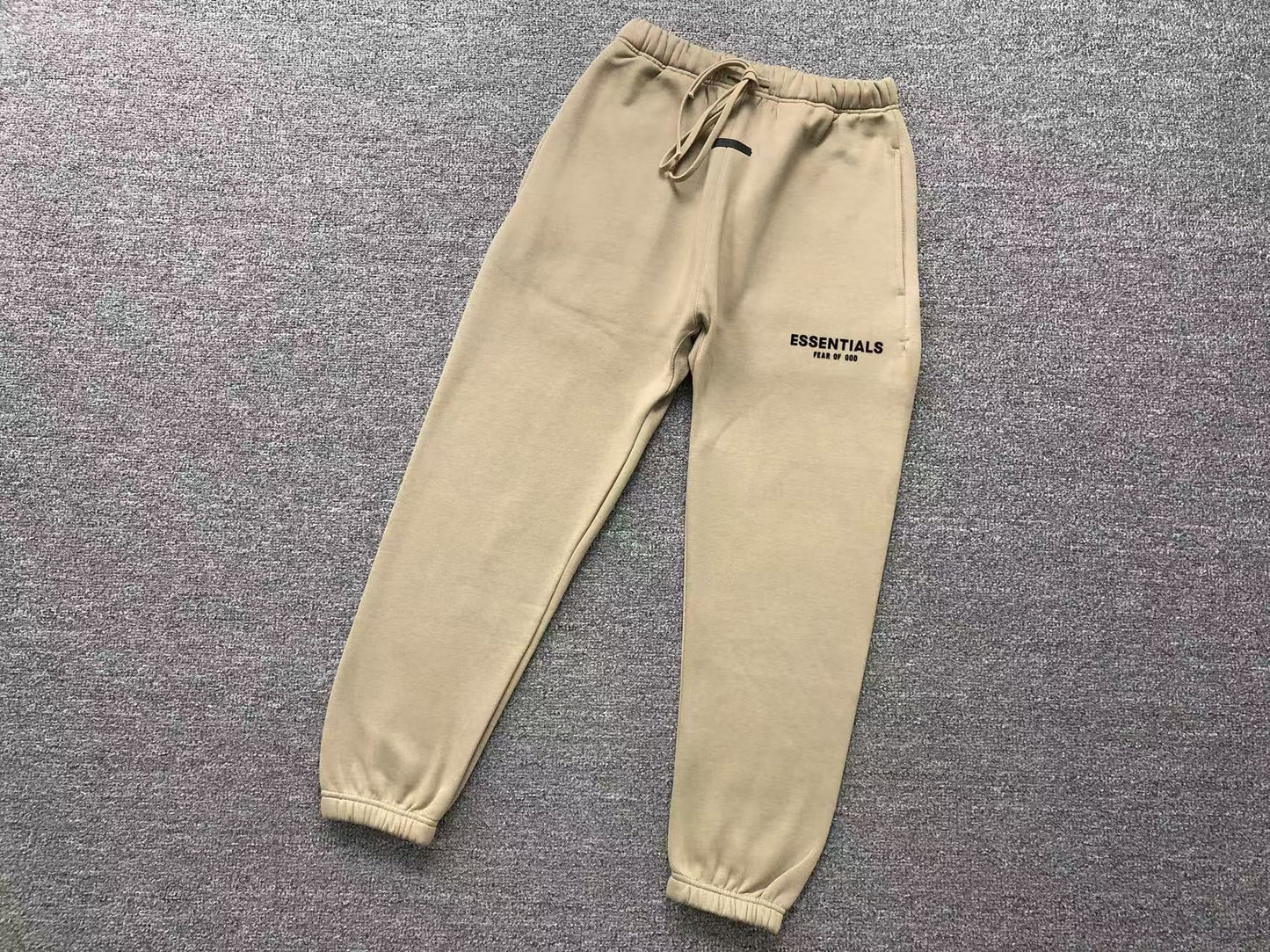 FEAR OF GOD ESSENTIALS SWEATPANTS DESERT SAND - Sin Sity Reps