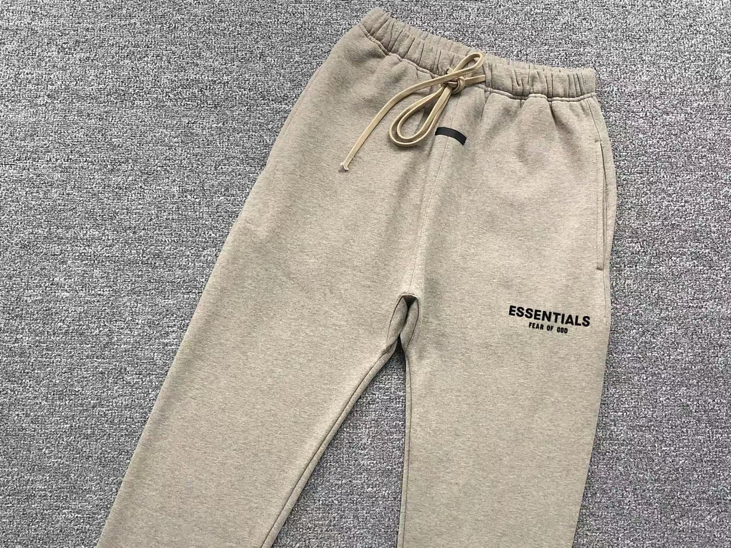 FEAR OF GOD ESSENTIALS SWEATPANTS TAN - Sin Sity Reps