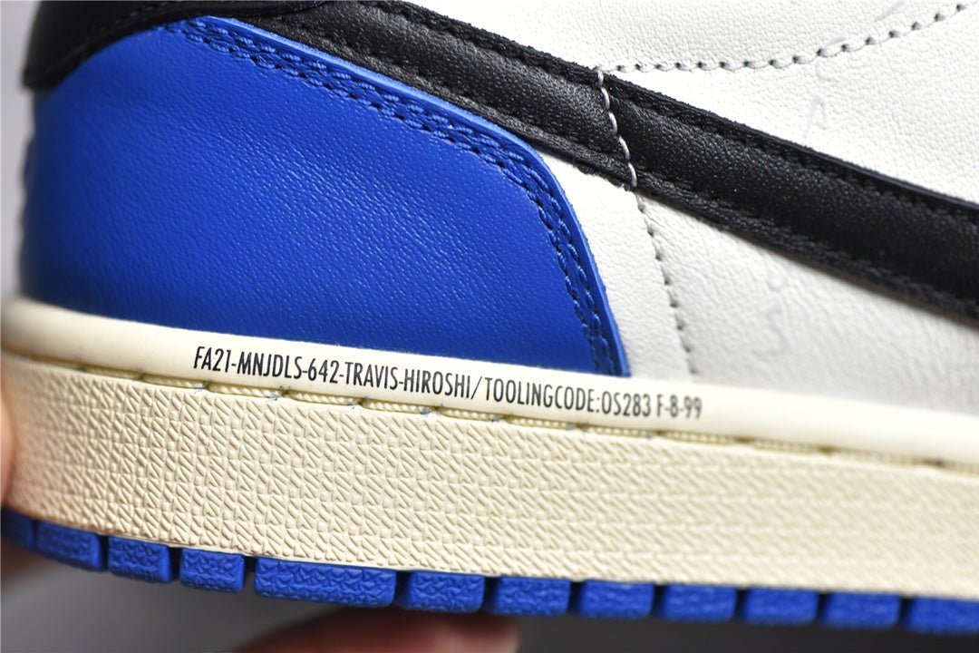 JORDAN 1 LOW TRAVIS SCOTT FRAGMENT - Sin Sity Reps