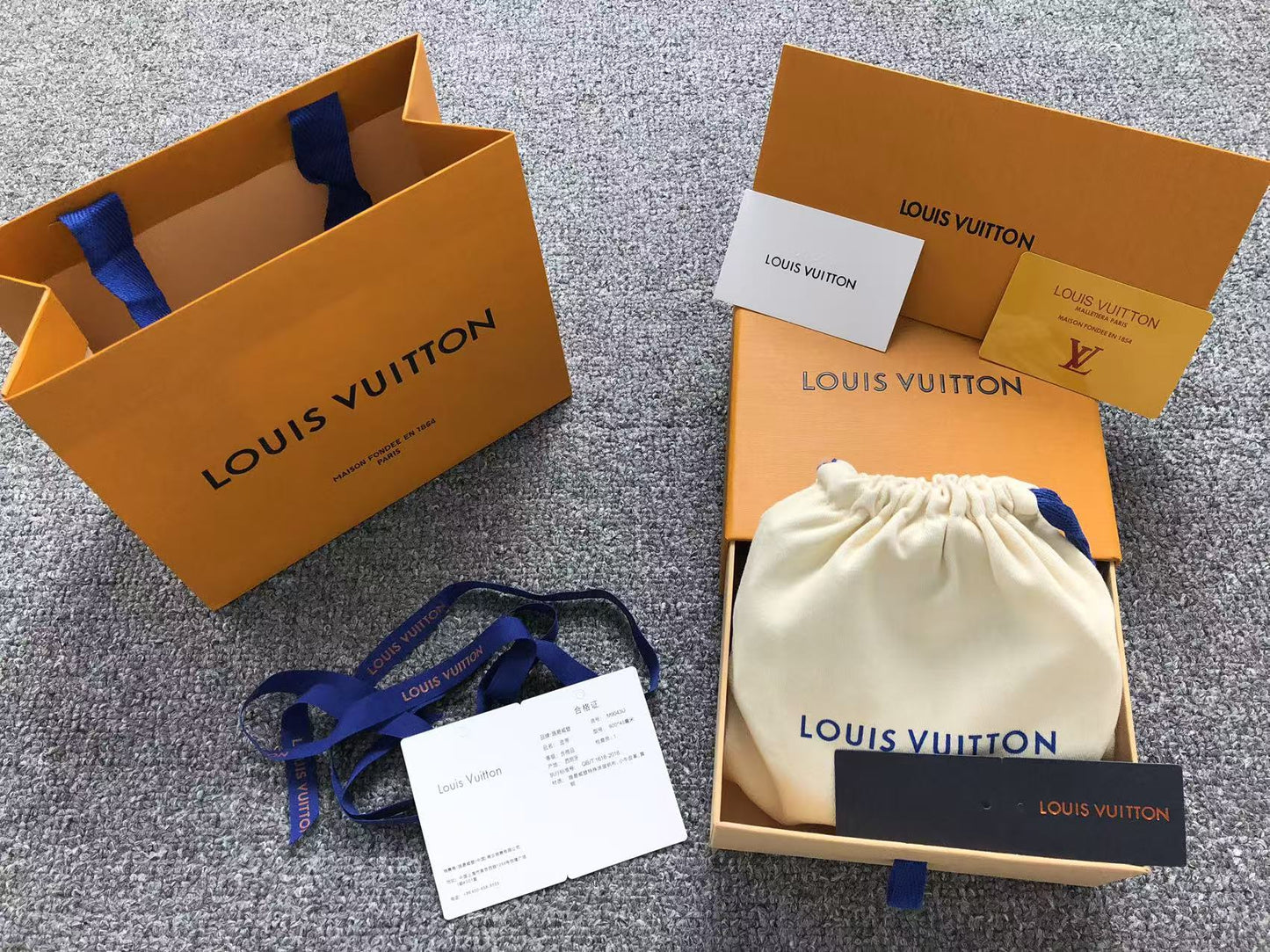 LOUIS VUITTON LV INITIALES BELT GRAPHITE BLACK - Sin Sity Reps