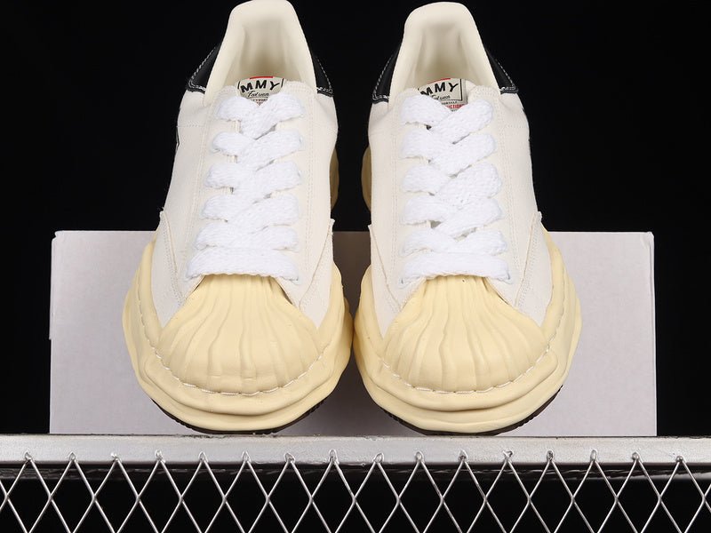 MAISON MIHARA YASUHIRO BLAKEY OG SOLE LEATHER LOW BEIGE WHITE - Sin Sity Reps