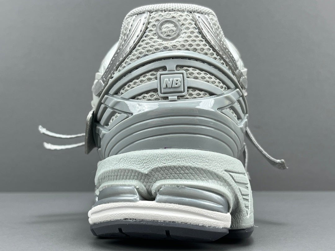 NEW BALANCE 1906A x CONCRETE SILVER - Sin Sity Reps