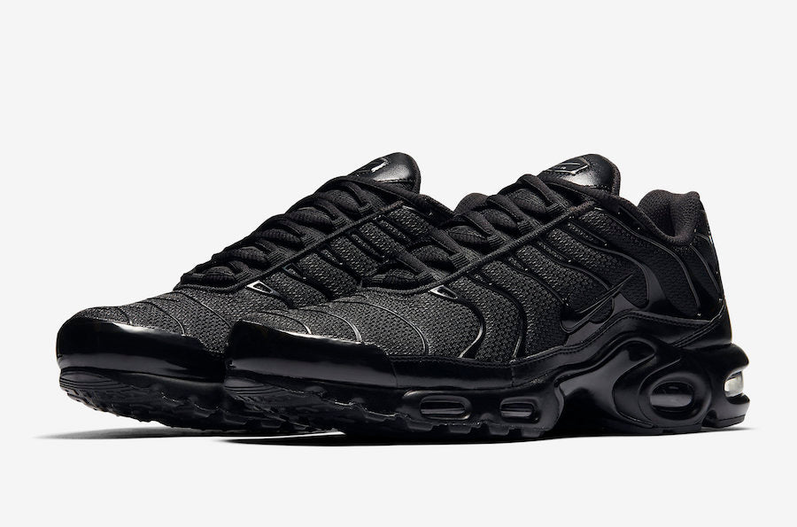 NIKE AIR MAX PLUS x TRIPLE BLACK - Sin Sity Reps