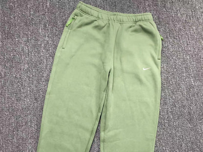 NIKE FULL SWEATPANTS OIL GREEN - Sin Sity Reps