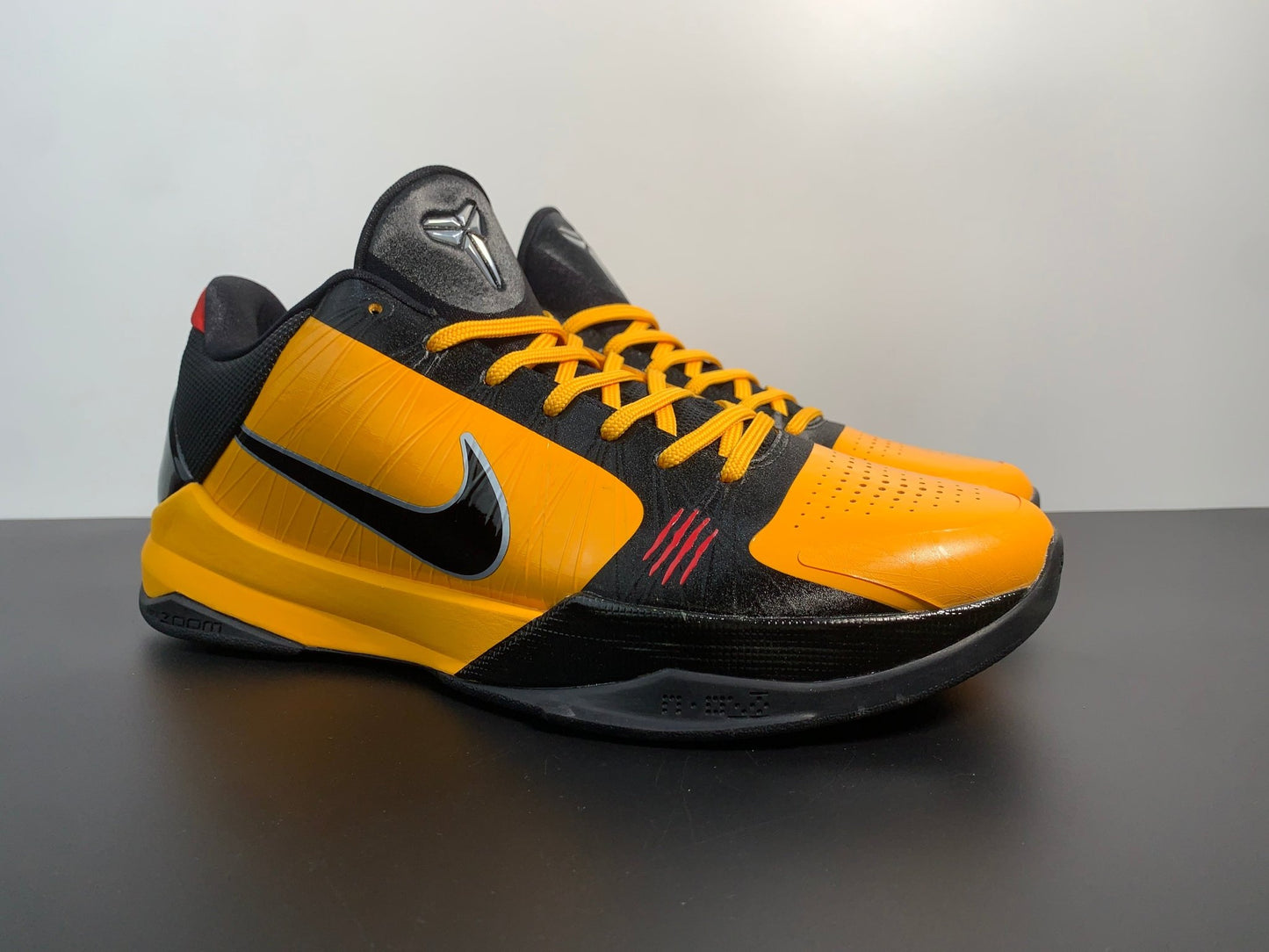 NIKE KOBE 5 PROTRO BRUCE LEE - Sin Sity Reps