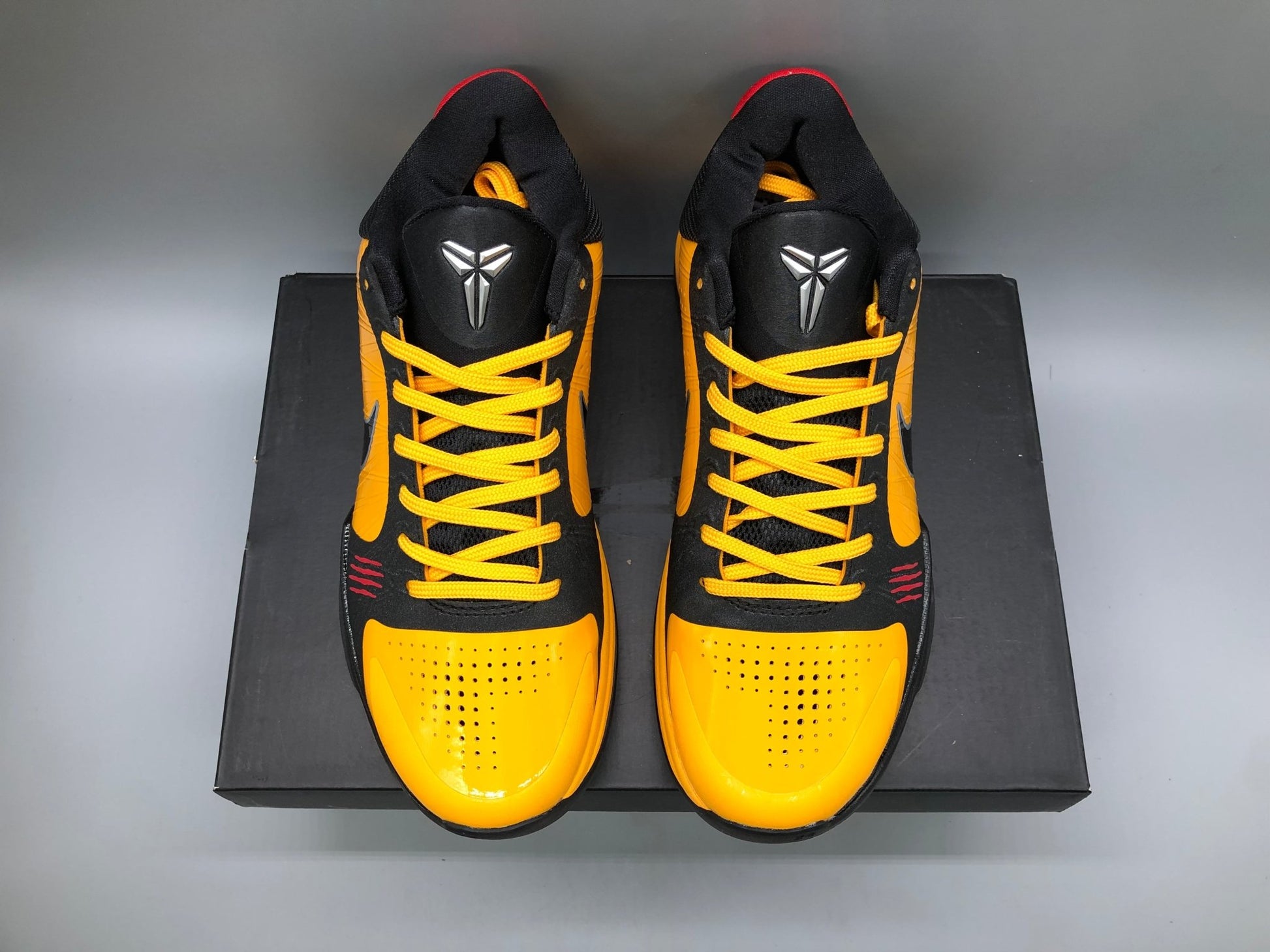 NIKE KOBE 5 PROTRO BRUCE LEE - Sin Sity Reps