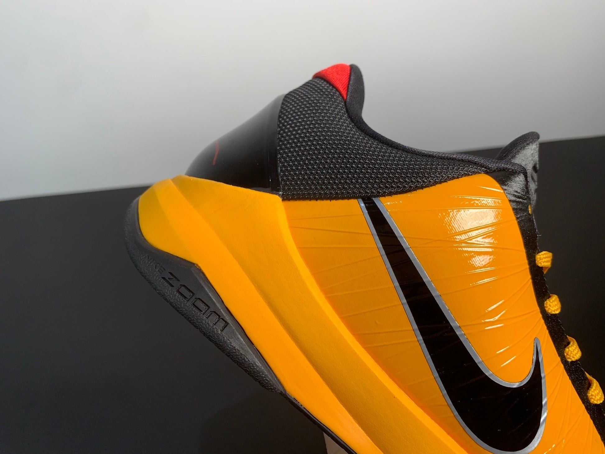 NIKE KOBE 5 PROTRO BRUCE LEE - Sin Sity Reps