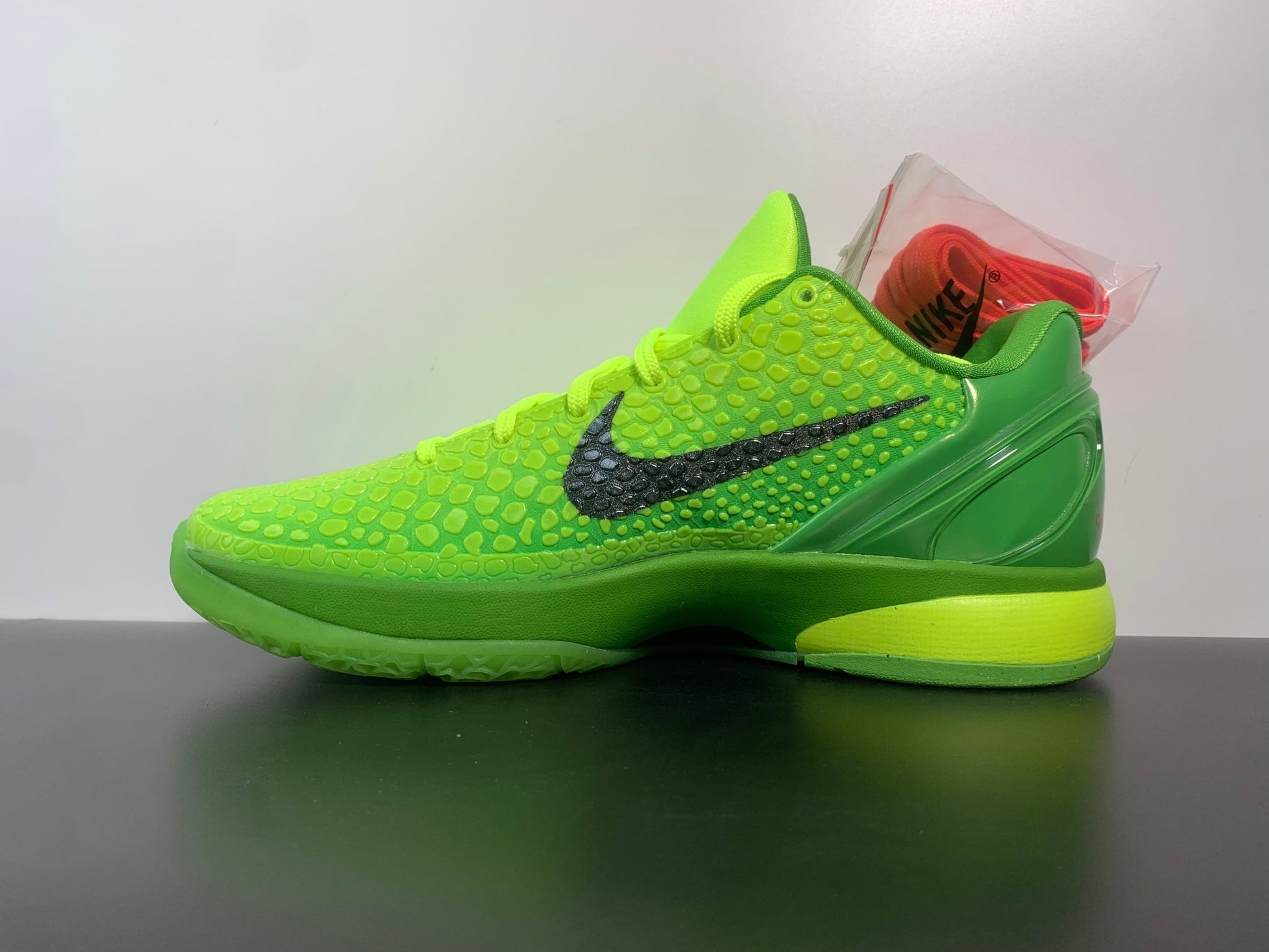 NIKE KOBE 6 PROTRO GRINCH - Sin Sity Reps