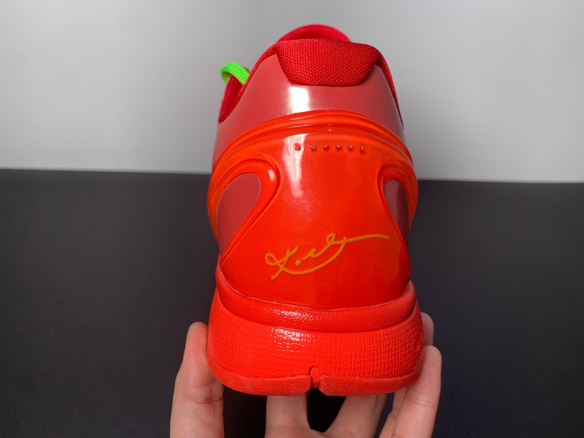 NIKE KOBE 6 PROTRO REVERSE GRINCH - Sin Sity Reps