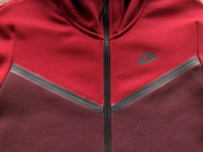 NIKE TECH FLEECE HOODIE x BERRY/POMEGRANATE - Sin Sity Reps