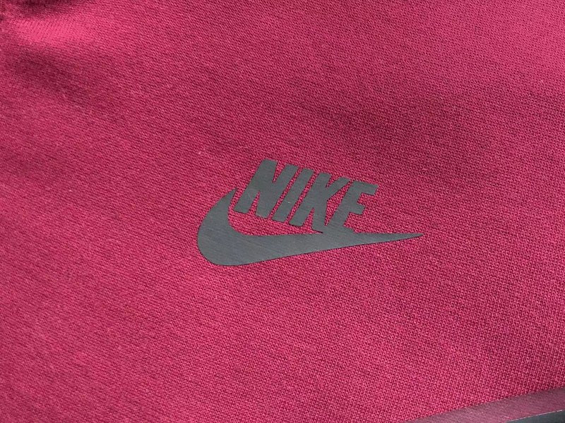 NIKE TECH FLEECE HOODIE x BURGUNDY - Sin Sity Reps