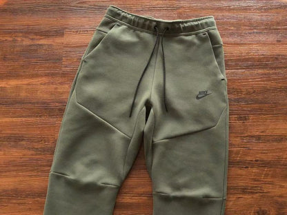 NIKE TECH FLEECE PANTS x ARMY GREEN - Sin Sity Reps