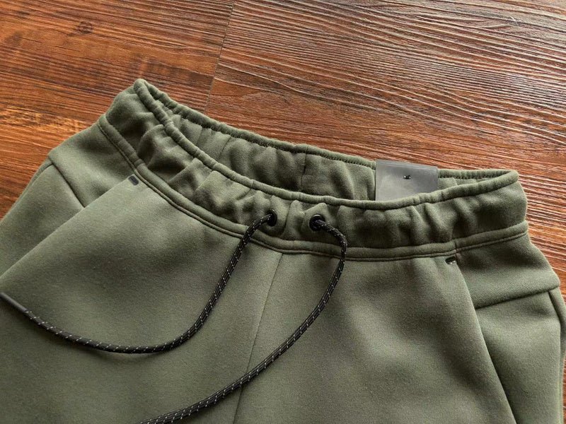 NIKE TECH FLEECE PANTS x ARMY GREEN - Sin Sity Reps