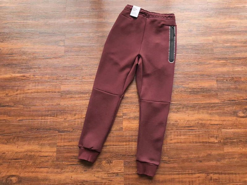 NIKE TECH FLEECE PANTS x BERRY/POMEGRANATE - Sin Sity Reps