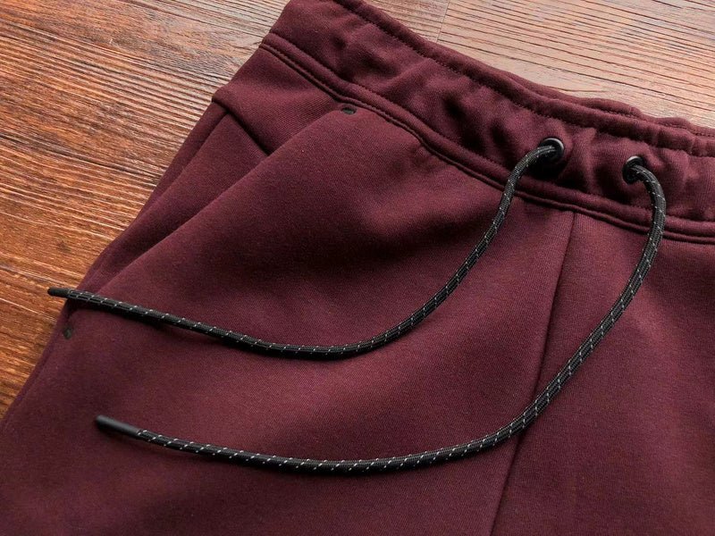 NIKE TECH FLEECE PANTS x BERRY/POMEGRANATE - Sin Sity Reps