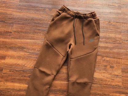 NIKE TECH FLEECE PANTS x BROWN - Sin Sity Reps