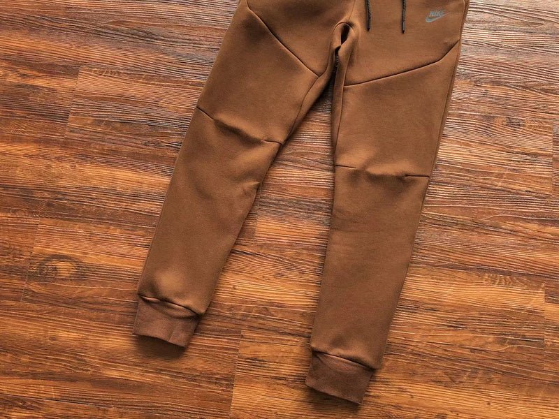 NIKE TECH FLEECE PANTS x BROWN - Sin Sity Reps