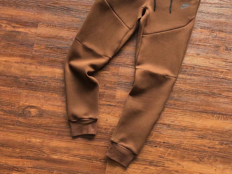 NIKE TECH FLEECE PANTS x BROWN - Sin Sity Reps