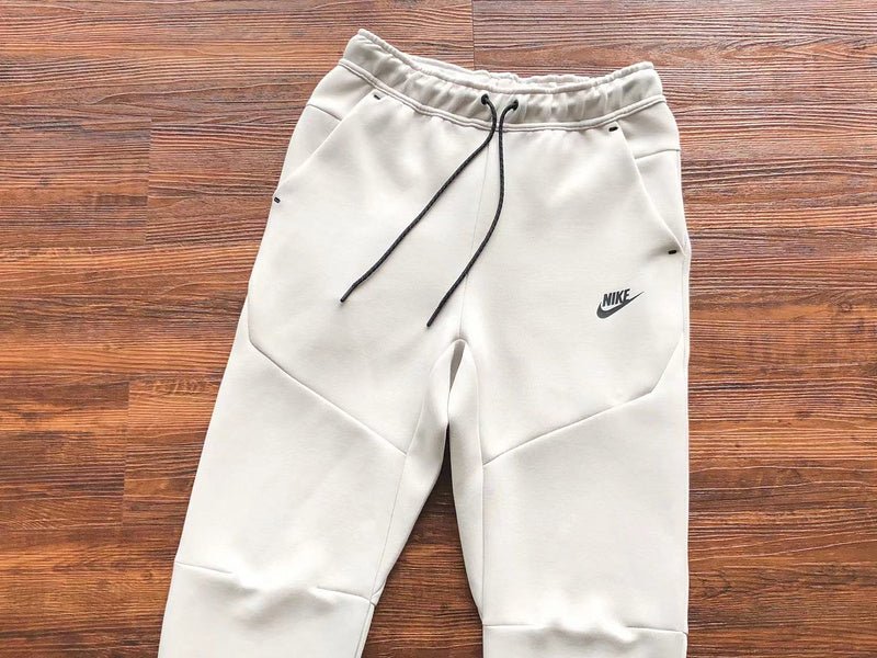 NIKE TECH FLEECE PANTS x CREAMY WHITE - Sin Sity Reps