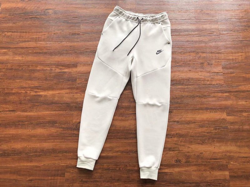 NIKE TECH FLEECE PANTS x CREAMY WHITE - Sin Sity Reps