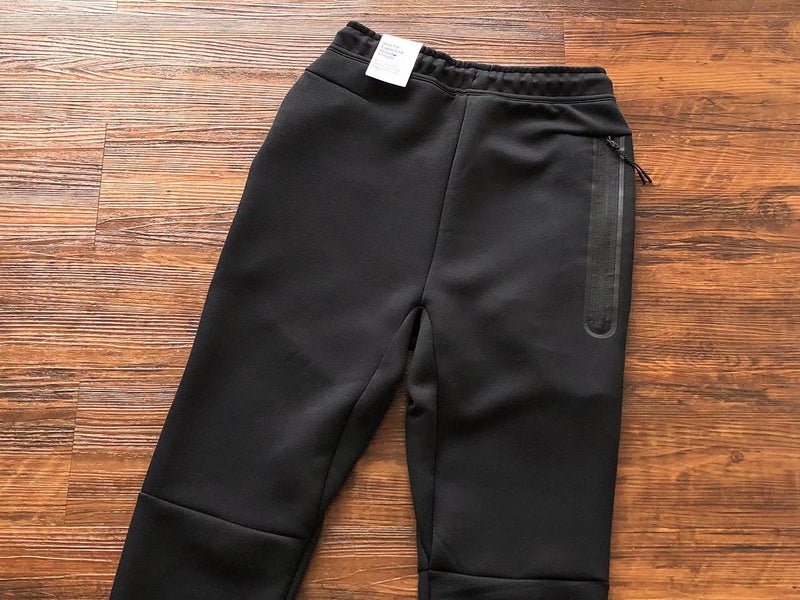 NIKE TECH FLEECE PANTS x DARK BEETROOT/PHANTOM - Sin Sity Reps