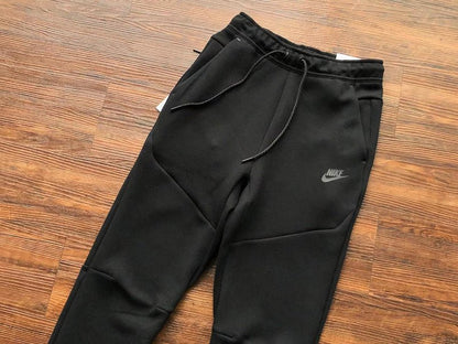 NIKE TECH FLEECE SWEATPANTS BLACK - Sin Sity Reps